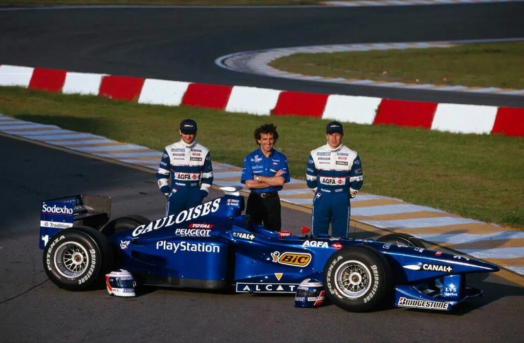 Команда формулы 1 8. F1 1998 Prost Peugeot. Prost 1998. Peugeot f1 Team. Prost f1 1996.