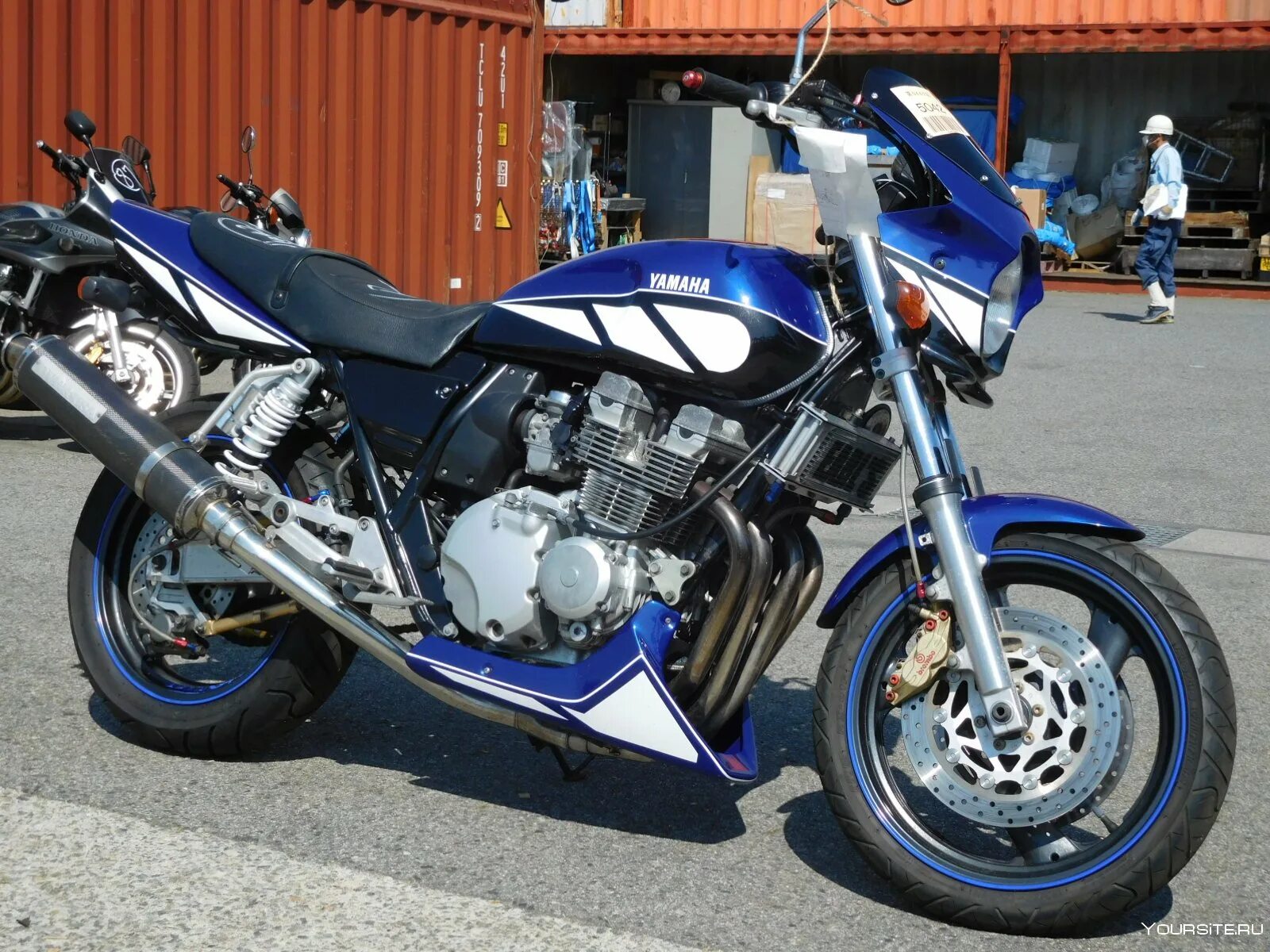 Yamaha 400 купить. Yamaha XJR 400. Мотоцикл Ямаха ХЖР 400. Мотоцикл Yamaha XJR 400 R. HJR 400.