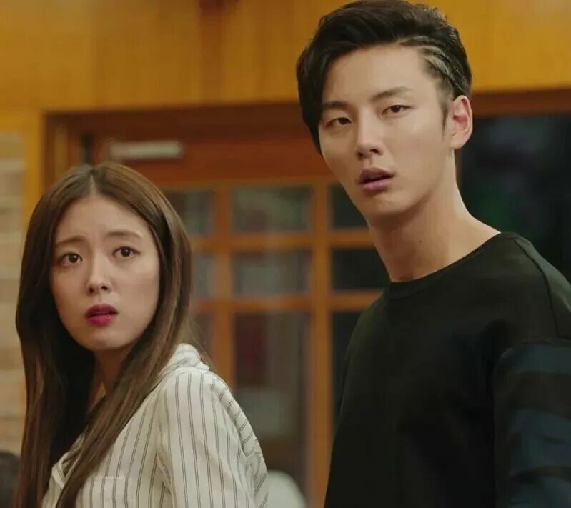 Юн хён дже лучший хит. Дорама лучший хит 1 серия. Чха ын у лучший хит. Лучший хит дорама 2017. Лучший хит дорама.