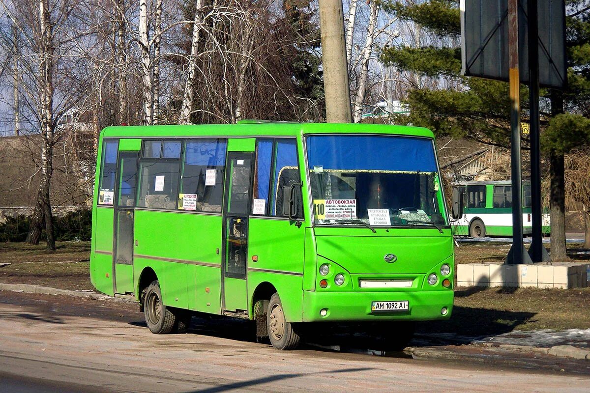 Житомир автобус. ЗАЗ a07a1 i-van. Автобус i-van. Пригородный автобус. Дети пригородные автобусы