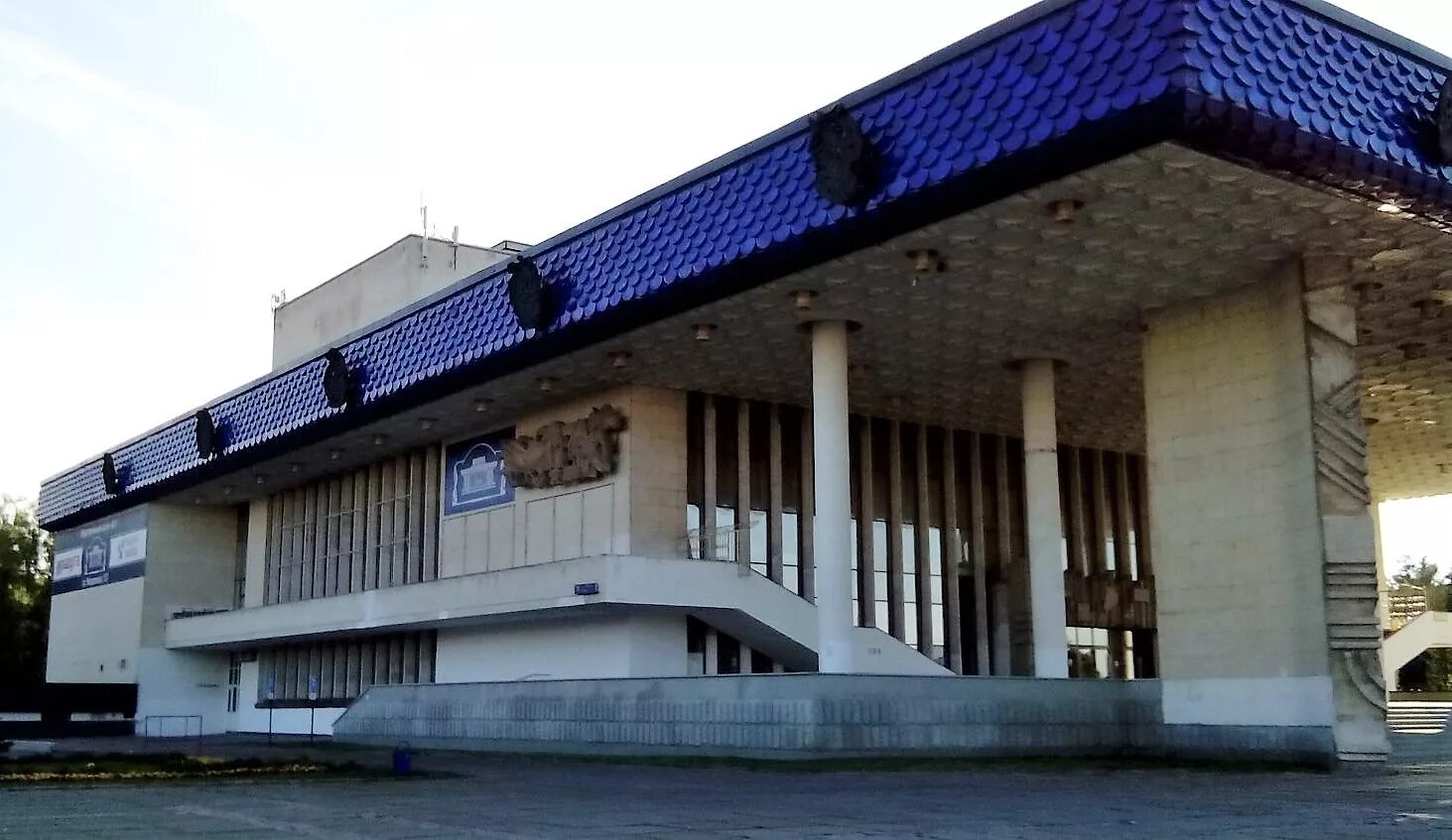 государственный академический русский драматический театр г. государственный академический русский драматический театр рб. русский драматический театр республики башкортостан в уфе. уфимский драматический театр. драматический театр город уфу.