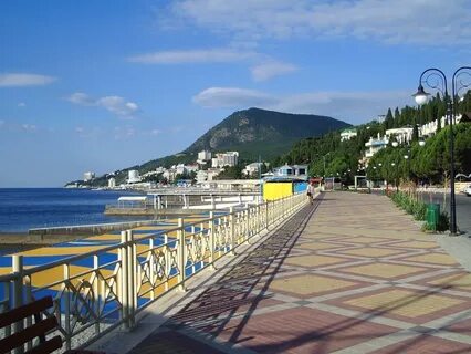 Алушта есть ли море