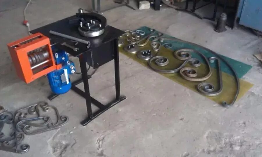 станок для холодной ковки блэксмит ручной. интех станки для холодной ковки. станок улитка трубогиб холодная ковка. улитка для холодной ковки профильной трубы. станок мб 2130 для холодной ковки.