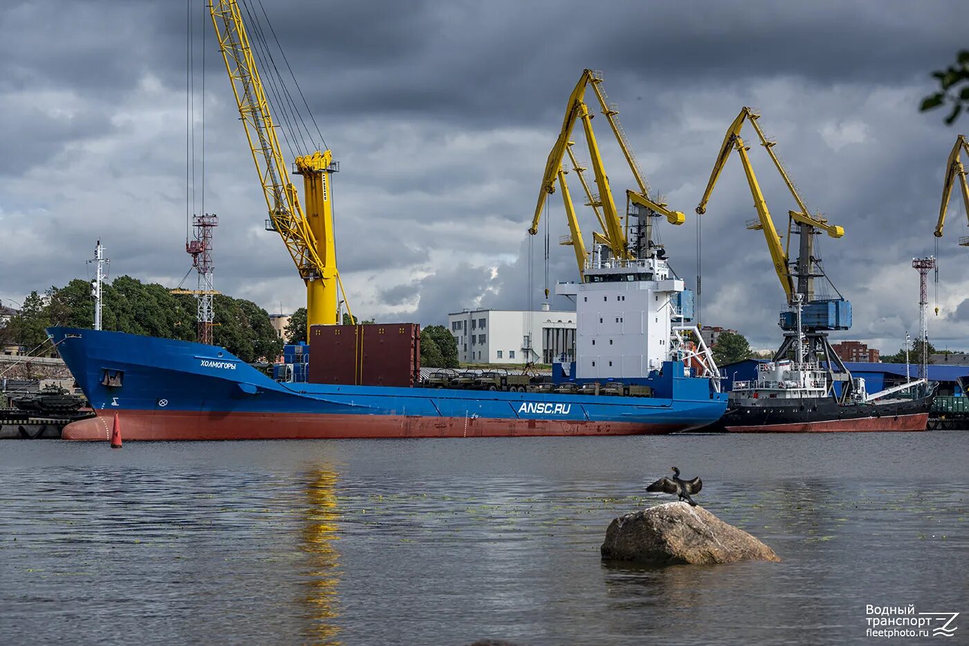 7102 - Фото - Водный транспорт