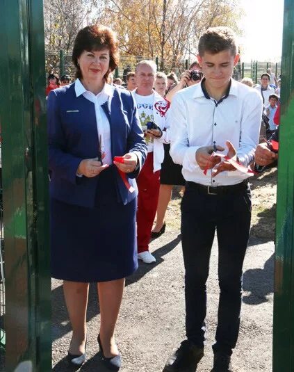 Гусев чертковского. Школа Маньково Калитвенское. Глава Чертковского района Ростовской области. Село Маньково. Сохрановская средняя общеобразовательная школа.