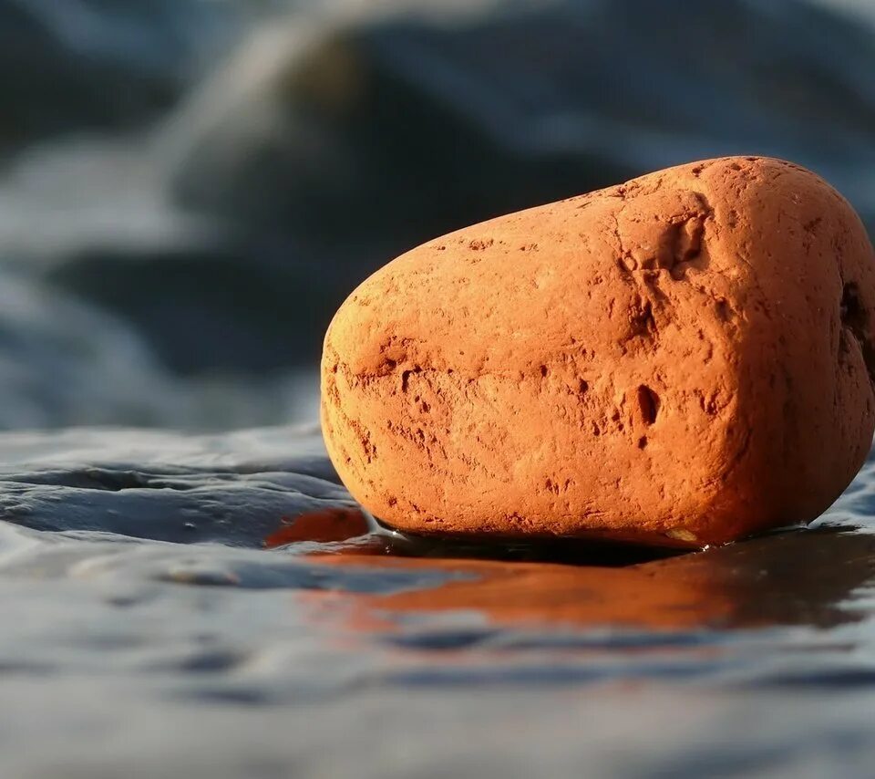 Песни камень и вода. Камень. Булыжник одна сторона. Cold Water Stone. Камень Water of Ayr купить.