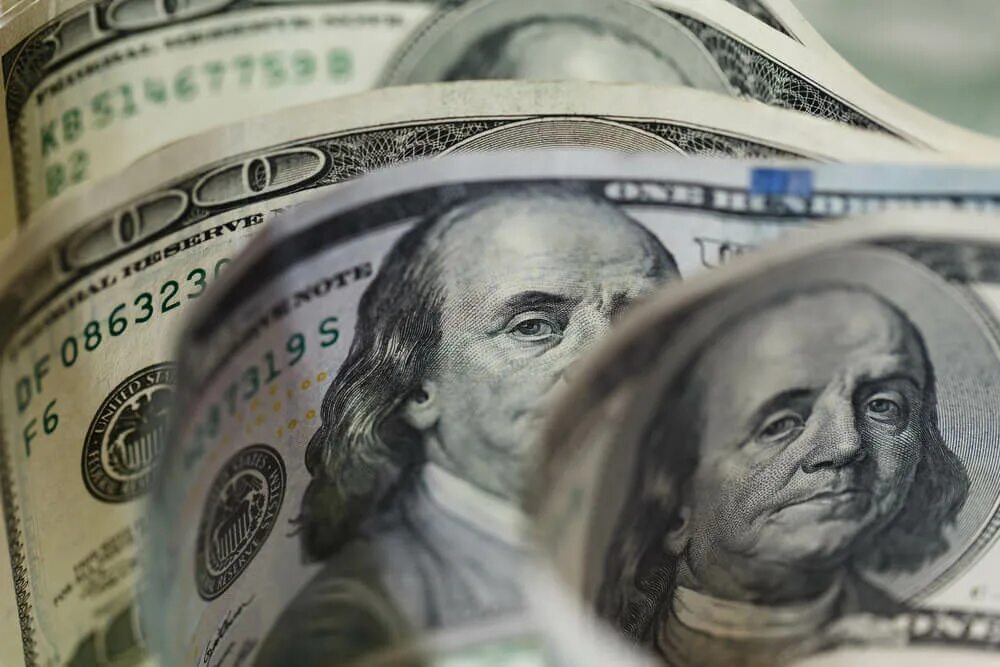 Грязные доллары. Обвал доллара. Доллар сша упадет. Деньги доллары. Рыночная цена акции.