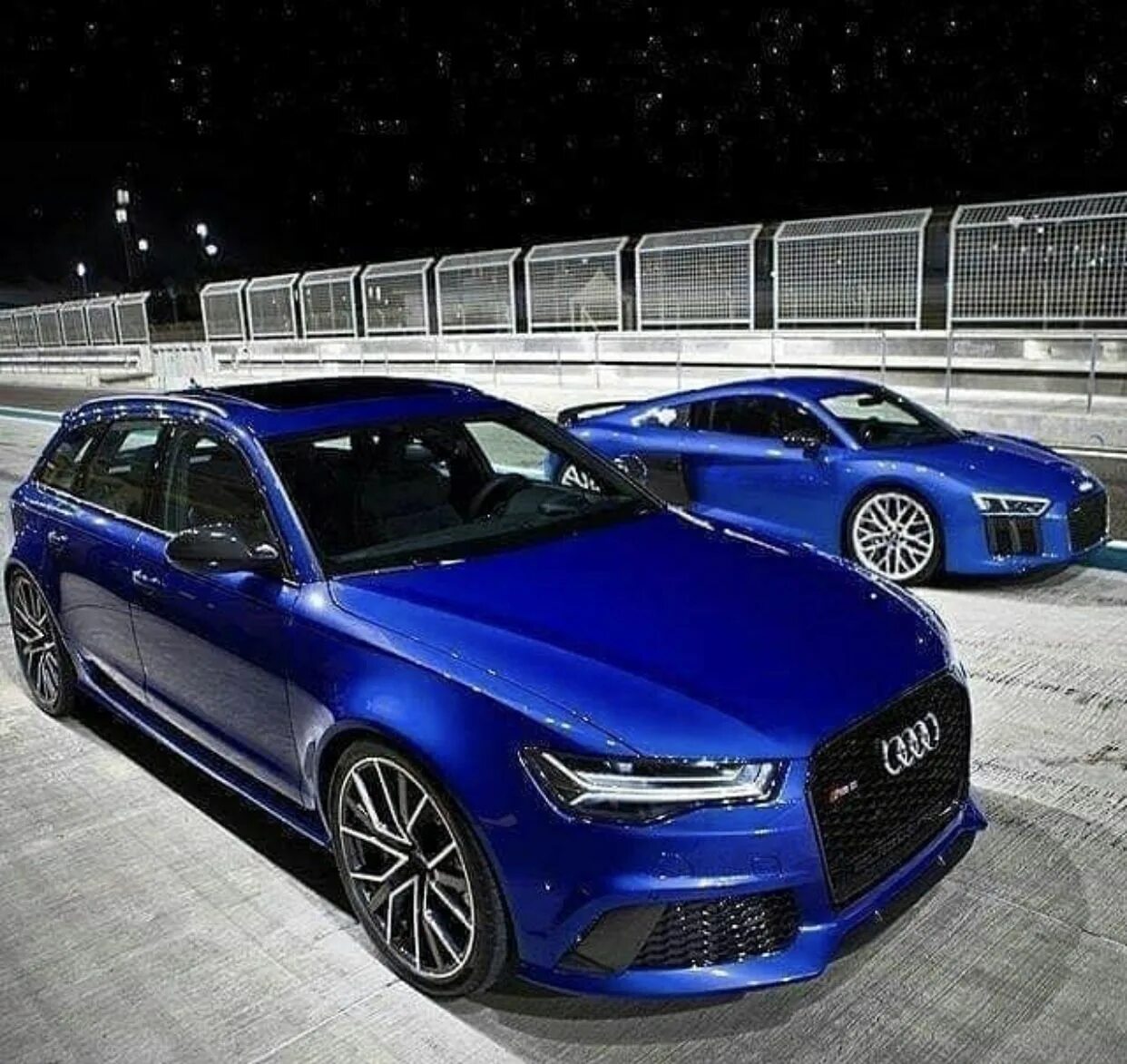 А6 синий. Audi rs6 avant Blue. Audi rs6 Sepang Blue 2021. Ауди rs8 синяя. Audi rs6 синяя 2023.