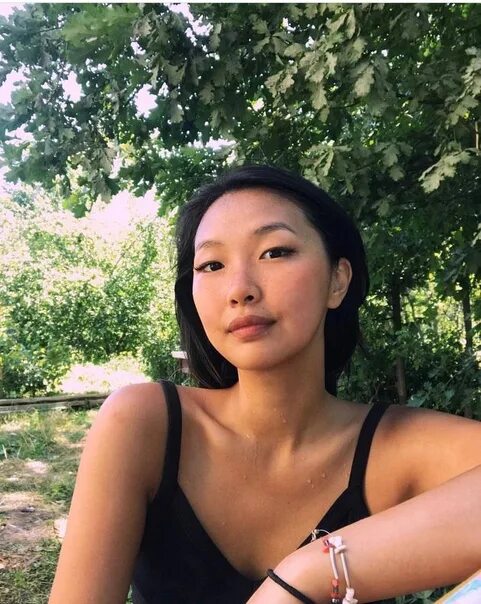 Ана хан. Sana khan. Хан чжи ин актриса. Сузге ханым портрет. Ана хан.