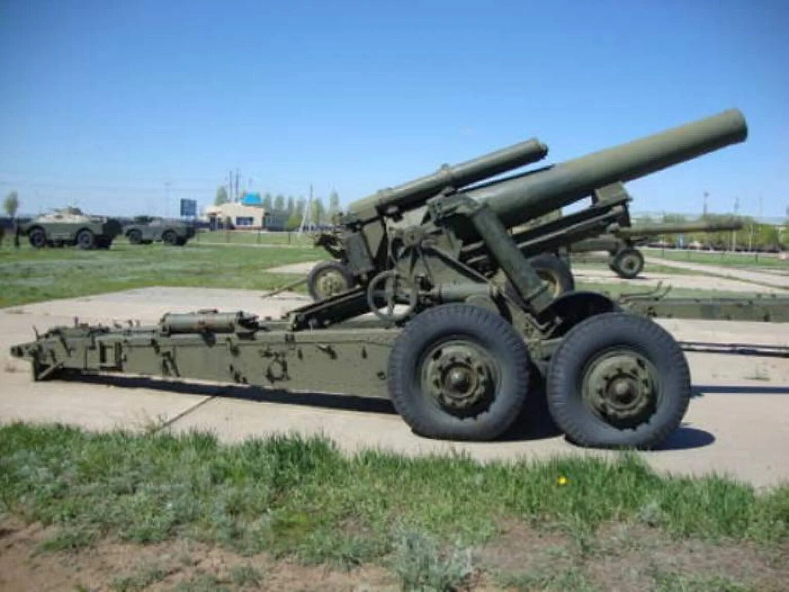 М ста б. 203-Мм корпусная гаубица у-3. 152 Пушка гаубица 203 мм. 240 Мм гаубица м1. 203-Мм корпусной гаубицы м-40.