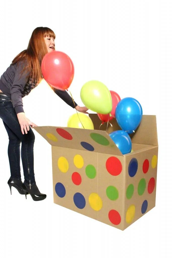 Шары и коробки задача. Коробка с шарами. Шары вылетают из коробки. Подарок в большой коробке с шариками. Коробка с шарами, сюрприз.