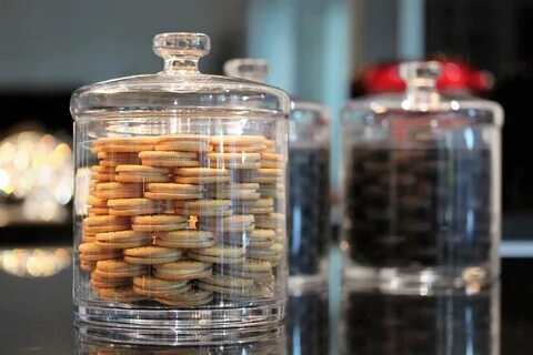 Cookie jar