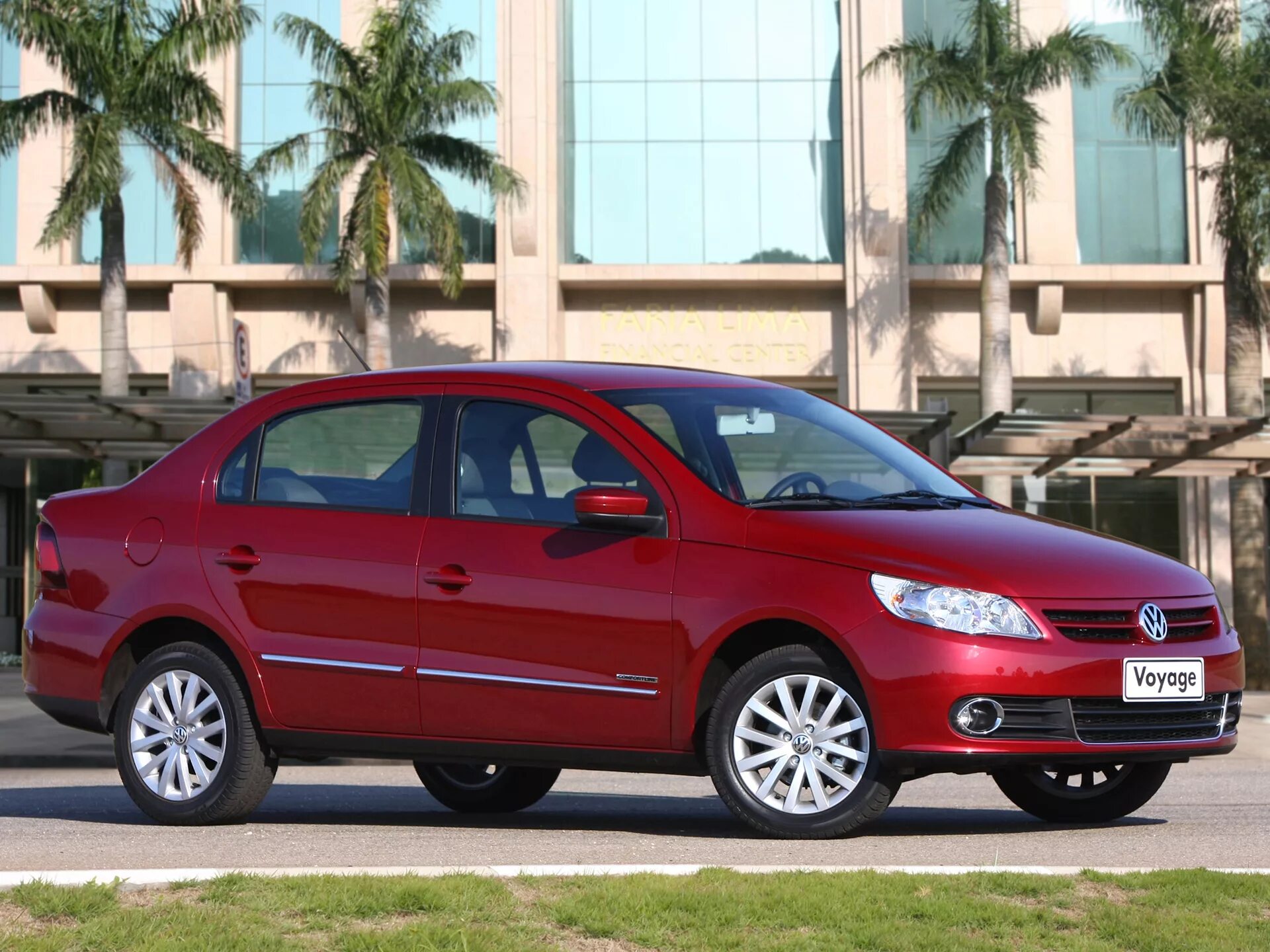Фольксваген вояж r14 1280. Vw gol бразилия 2018. Volkswagen voyage салон. Вояж рестайлинг. Лиаз 5250 вояж.