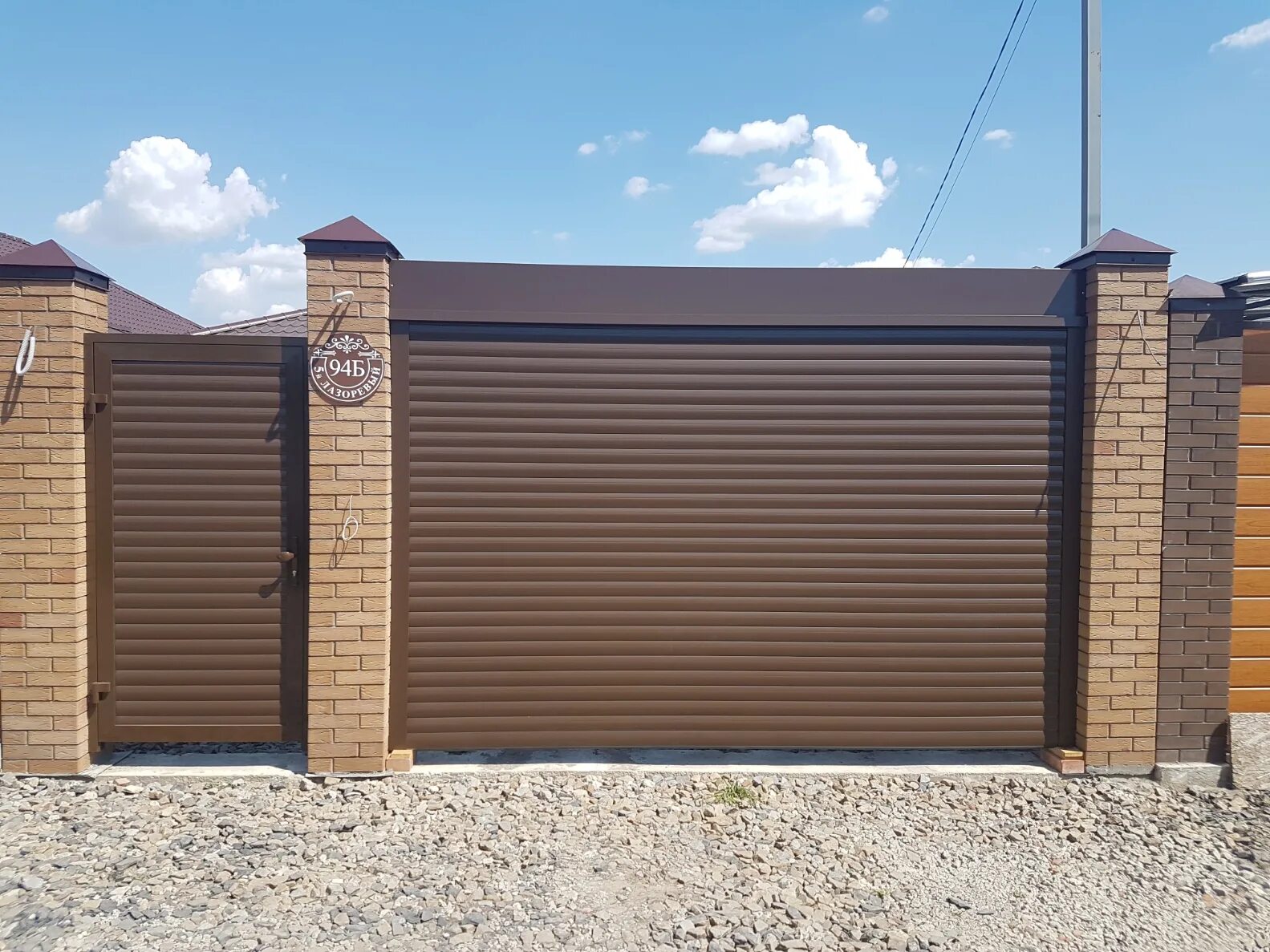 накладной монтаж роллетных ворот. илек ролварота где находится. рольворота в ростове на дону. рол ворота дорхан приемник. рольворота в ростове на дону.