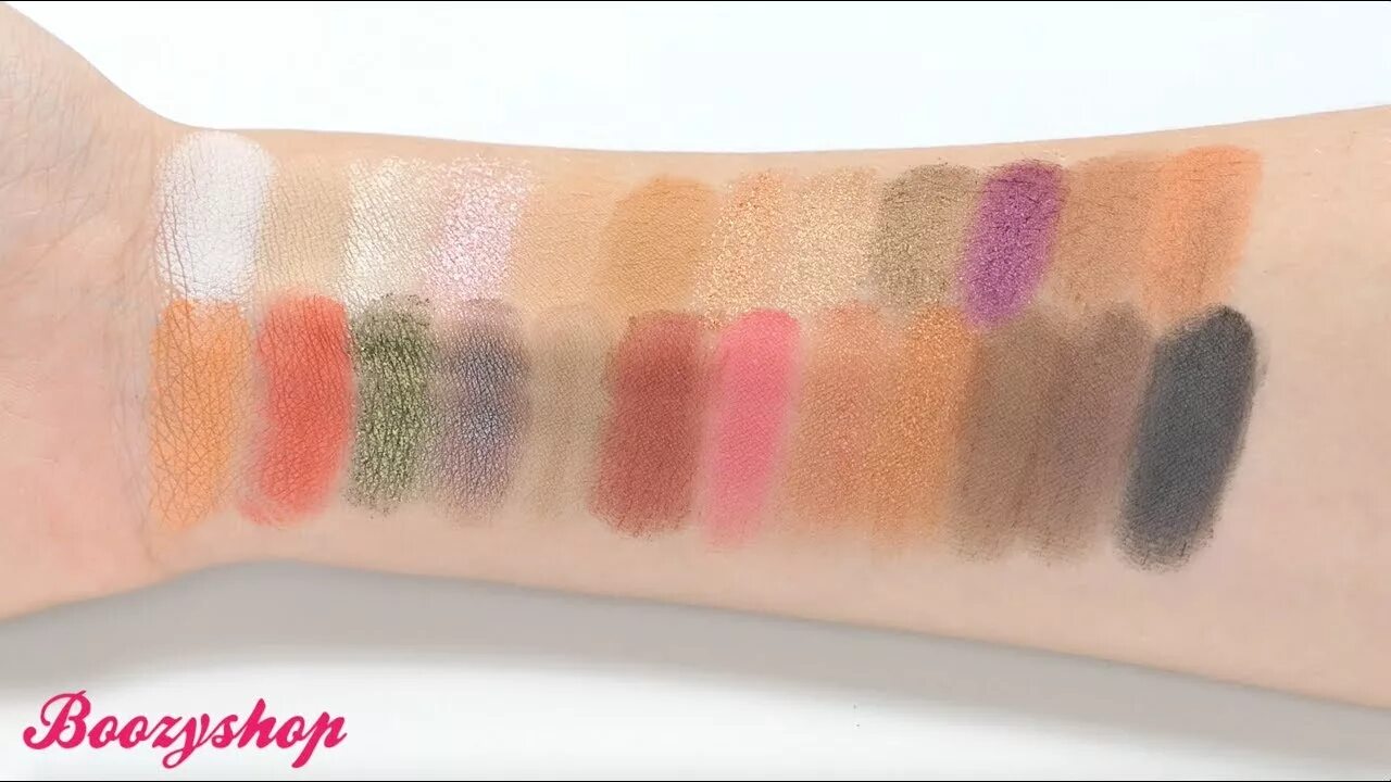 Makeup revolution mousse shadow. Revolution палетка теней sophx ultra eyeshadows. revolution soph. sophie x палетка. makeup revolution eyeshadow palette fierce swatch.