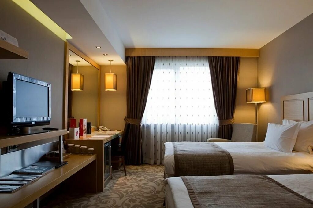 Анкара гостиницы. Отель Flyon Hotel & Conference CENTERВИД снаружи. Турция Анкара центр. Days Hotel by Wyndham Ankara.
