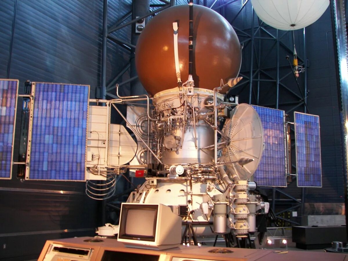 Вега-1 и Вега-2. Межпланетная станция «Вега-1». Советских аппаратов Вега-1 и Вега-2. Вега 2 космический аппарат.