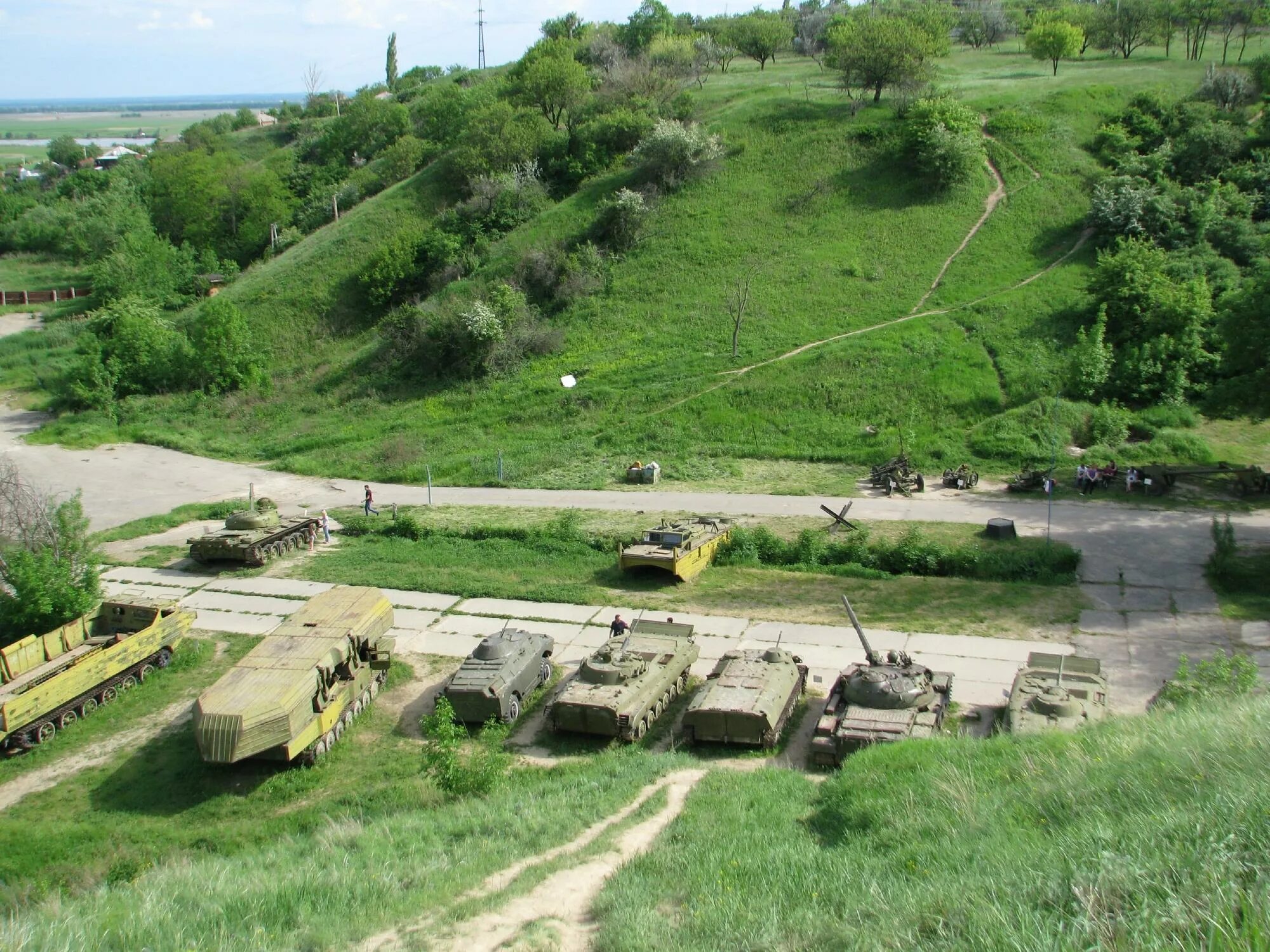 Военно исторический комплекс. Мухина балка Аксай музей. Аксайский военно-исторический музей. Аксайский военно-исторический музей Аксай. Военный музей в Аксае.