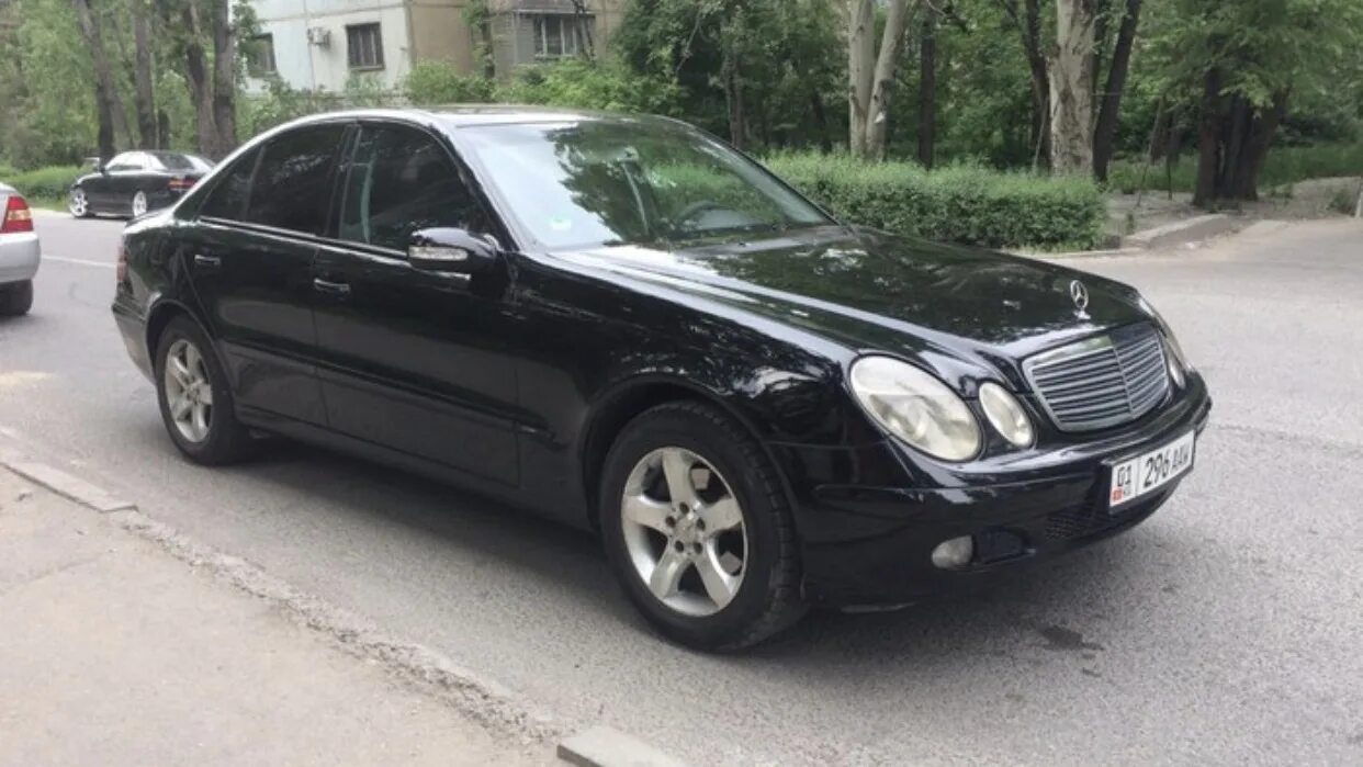 Подогрев Мерседес 211 2003. Мерседес 211 Кыргызстан. Kyrgyzstan Mercedes e class w221. W211 цвет черный Смарагд.