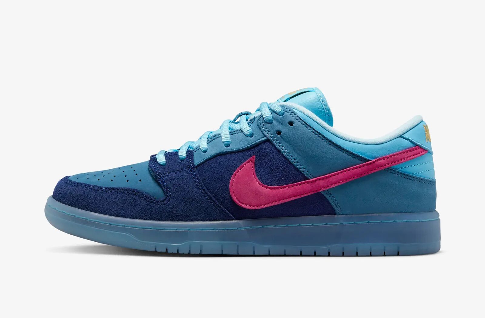 Найк SB Dunk Low Rabbit. Nike California. Nike SB Runner. Кроссовки найк 1 дома.