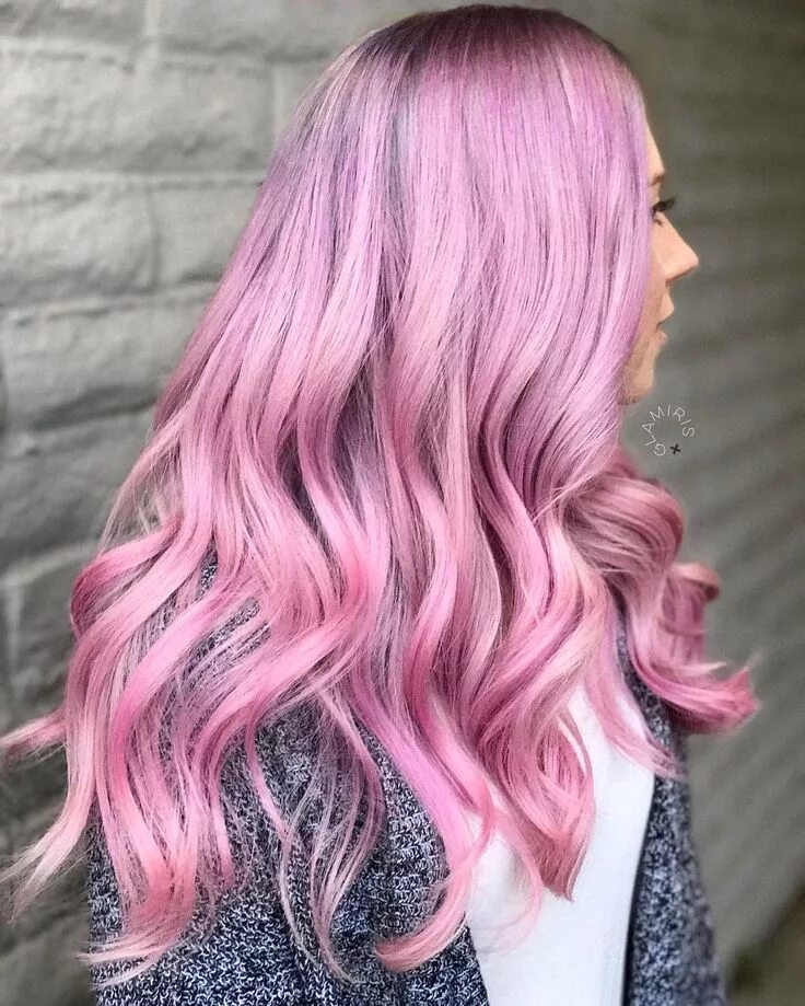Есть розовая краска. Антоцианин розовый p04. Розовый цвет волос. Пепельно-розовый цвет волос. Розовая краска для волос.