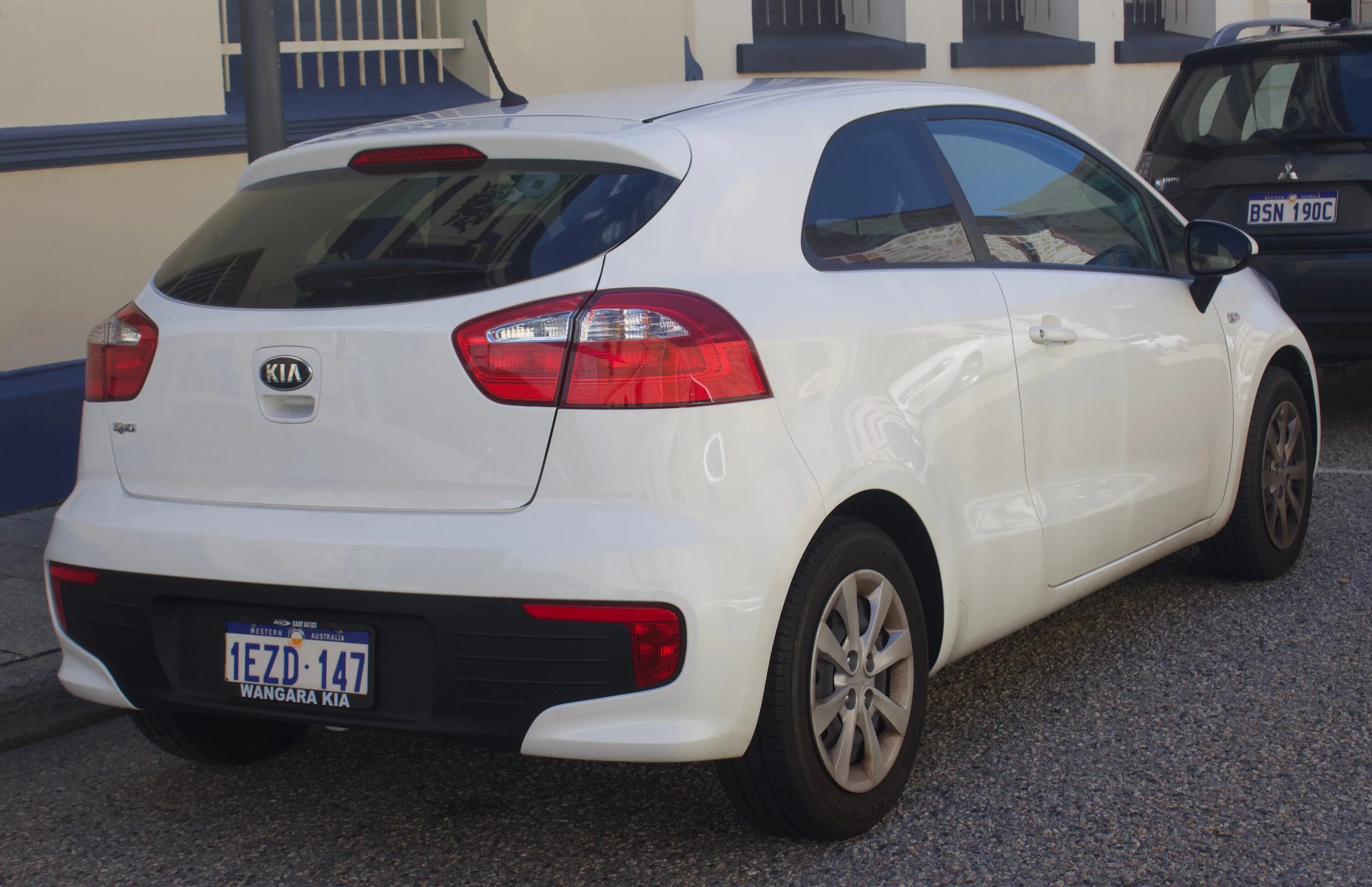 Kia Rio UB 2016. Kia Rio III (UB). Kia Rio 2018 хэтчбек. Kia Rio UB 17. Rio ub