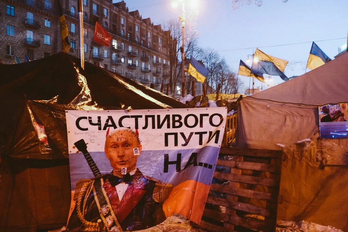 В багдаде все спокойно. В Багдаде всё спокойно. В Багдаде все спокойно 1993. В Багдаде все спокойно смешные картинки. В Багдаде всё спокойно текст.