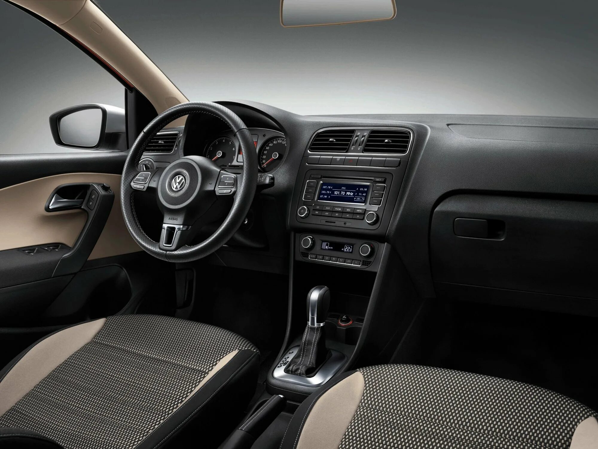 Поло интерьер. Volkswagen Polo sedan салон. Фольксваген поло седан 2012 салон. Volkswagen Polo 2012 салон. Volkswagen CROSSPOLO Interior.