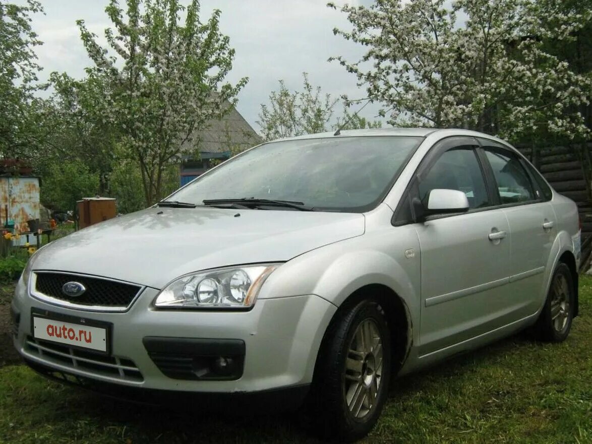 Форд фокус 2 купить в новгороде. Ford Focus 2 2006 седан. Форд фокус 2 седан 2006 1.6 механика. Ford Focus 2 2006 седан серый. Форд фокус 2 серый светлый.