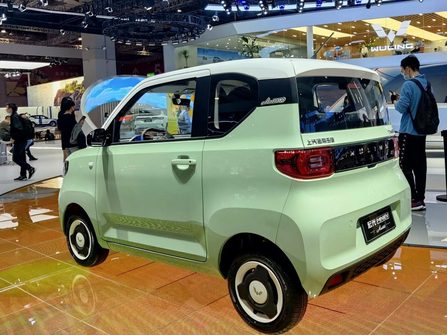 Китайский мини. Wuling Hongguang Mini ev. Электромобиль Hongguang Mini ev. Hong Guang Mini ev. Модель Hongguang Mini.