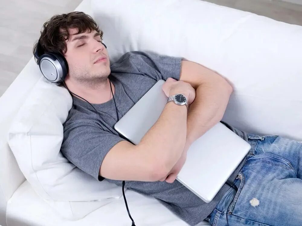 Слушать перед