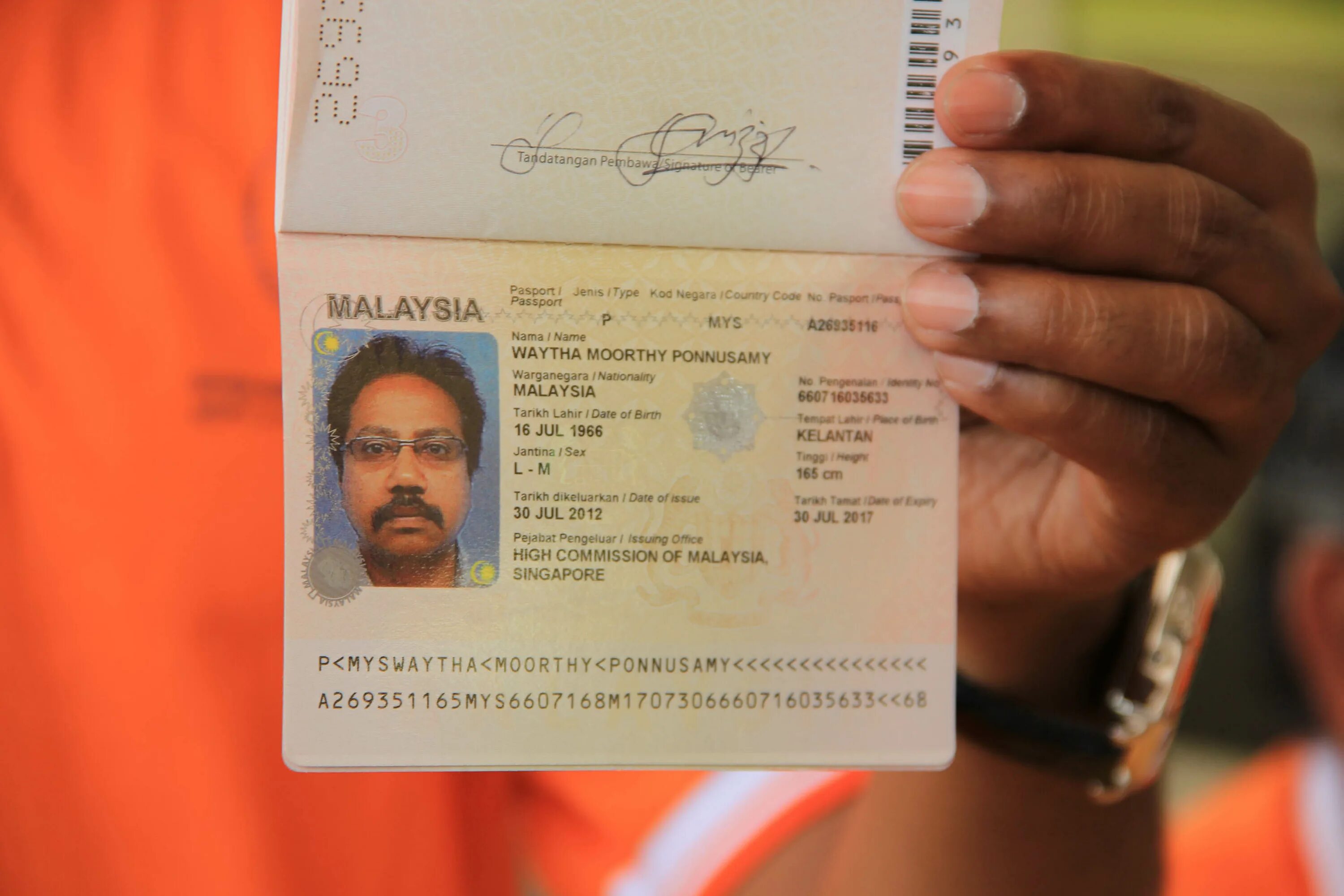 Passport issued. Паспортизация в Индии.