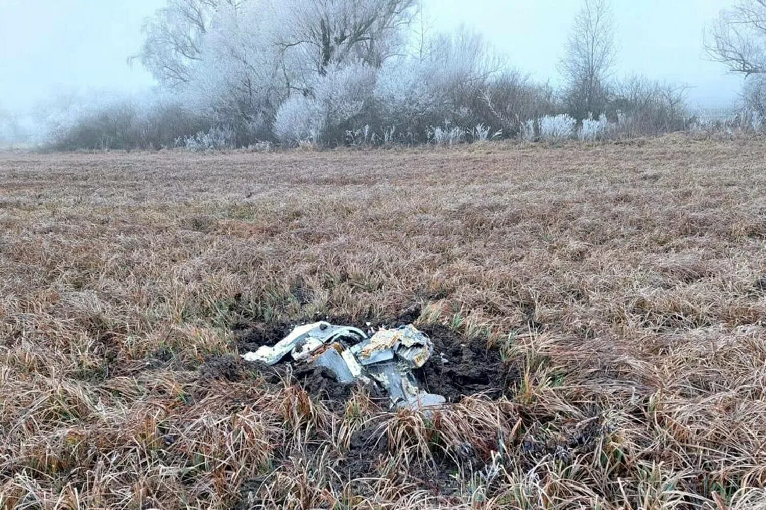 Где упали обломки в курске. Обломки ракеты в Молдавии. Украинский разведчик. Обломки ракет в Алтае 2008.