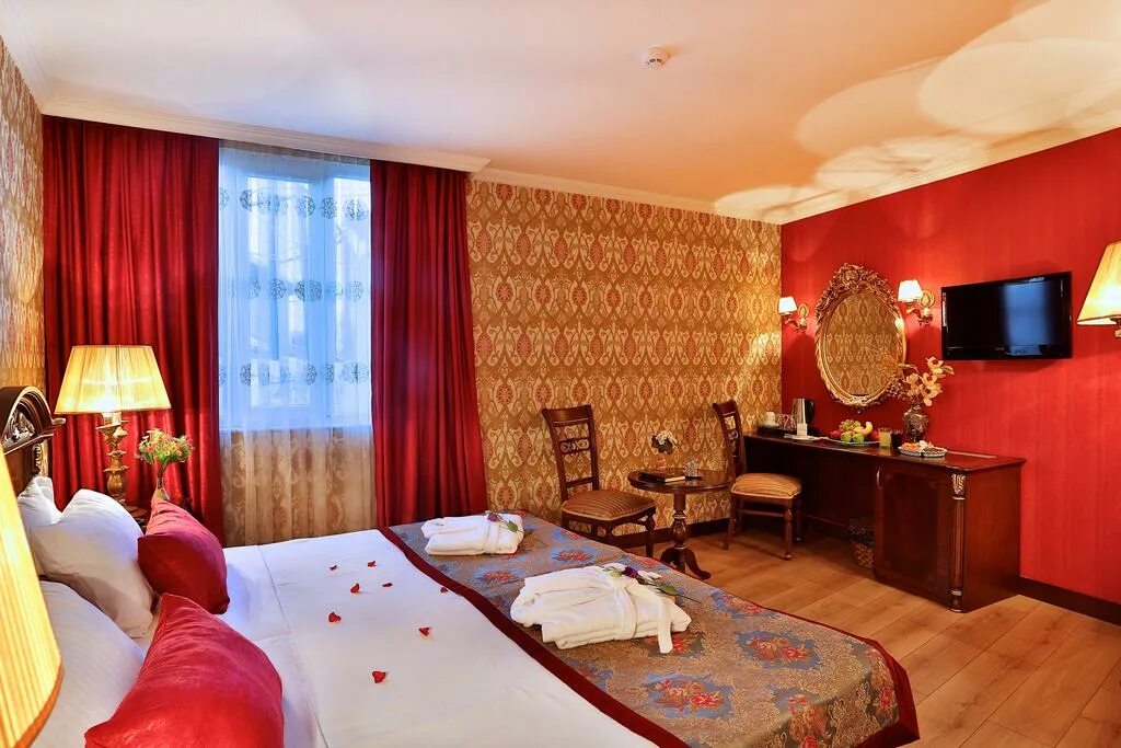 Отели в районе султанахмет. Ayasultan Hotel Boutique. Aruna Hotel Sultanahmet 4* (Султанахмет). Бутик отель Стамбул. Отель район.