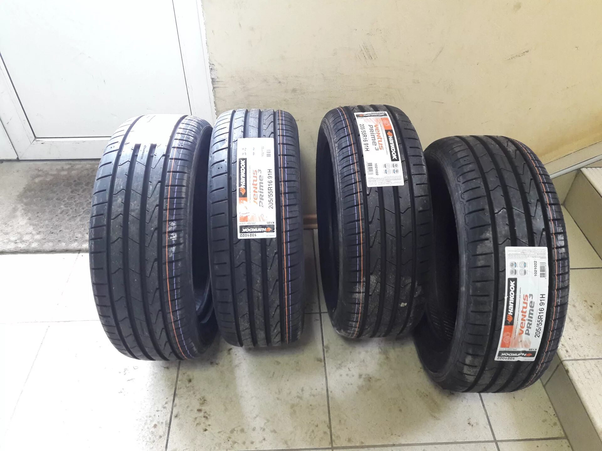 205/55r16 Hankook k125 91h. Шина Royal Black Comfort 205/55 r16 91h. Летние шины 205/55 r16 для Тойота. Королла в Авторусь. Резина Dunlop на Тойота Королла 2011.