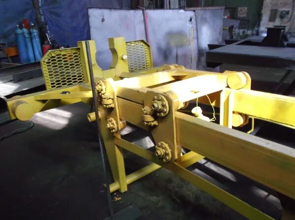 Мачта 2д3. Мачта урб. 100. Рама каретки урб 2а2. Буровая мачта урб 2а2.