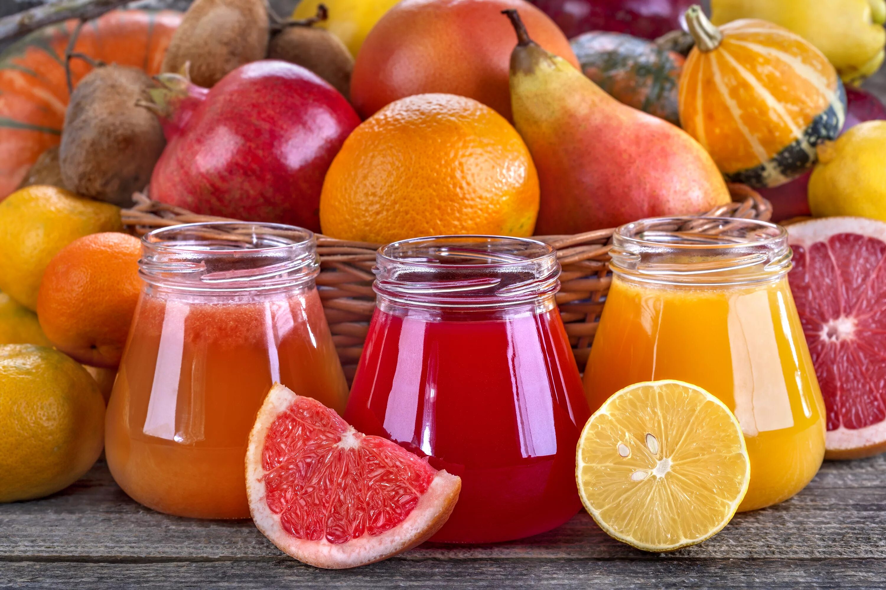 Фруктовый сок. Натуральный сок. Плодово ягодные соки. Овощные и фруктовые свежие соки. Питание фруктовыми соками