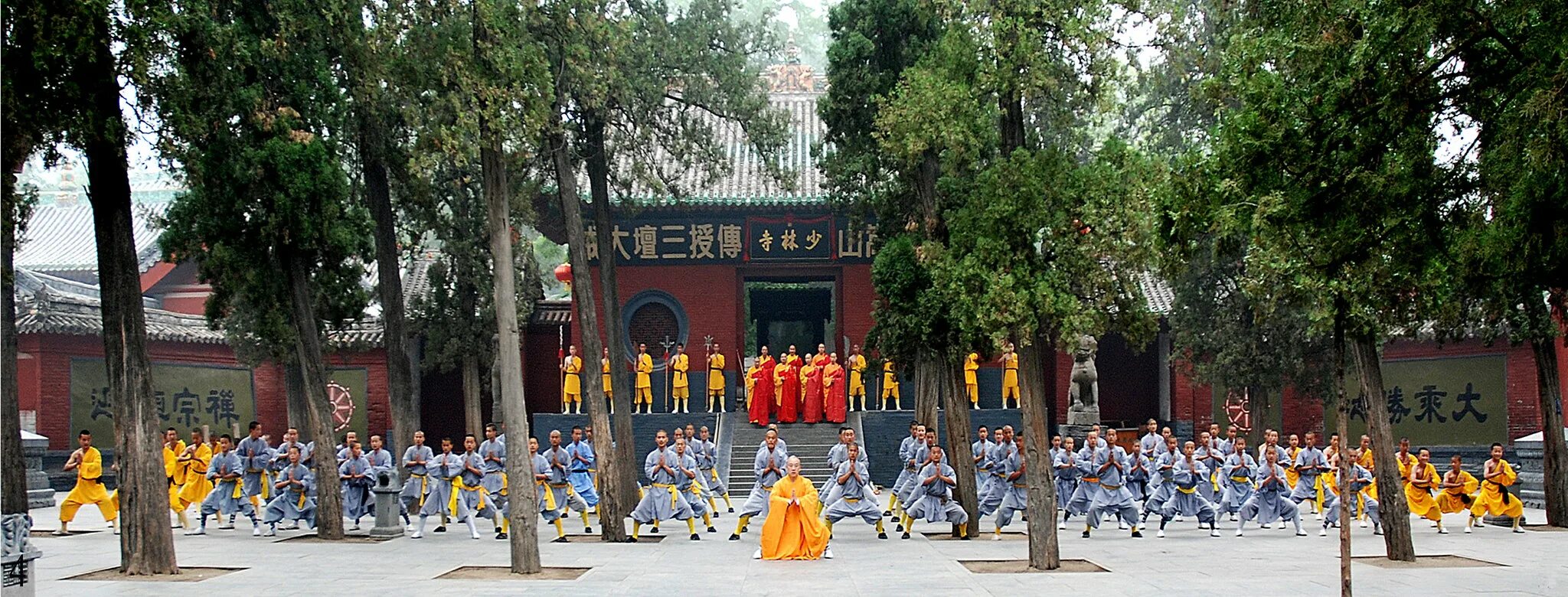 Shaolin temple. Буддийский монастырь Шаолинь. Шаолиньский монастырь кунг фу. Боевые искусства монастыря Шаолинь. Шаолинь Китай.