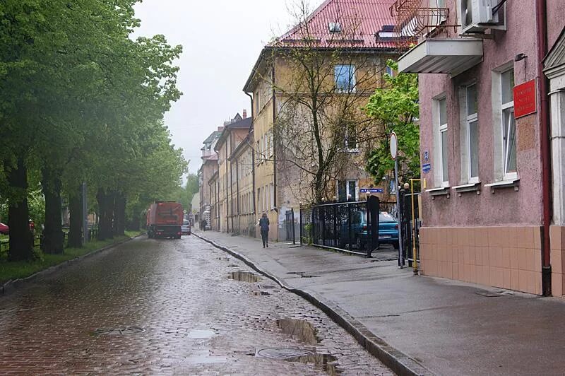 Г калининград центральный район. Калининград улицы окраины. Калининград окраины города. Центральная улица Калининграда. Калининград Центральная улица города.