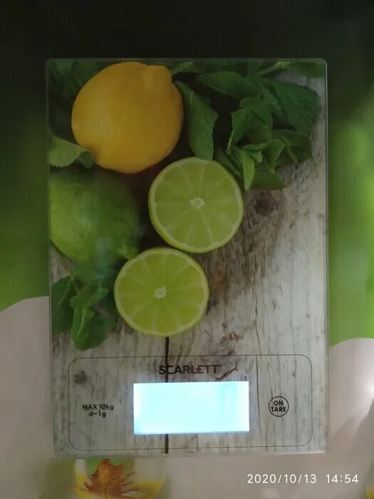 Scarlett sc-ks57p21. Фреши на черном фоне. Кухонные весы scarlett sc-ks57p21. Scarlett sc ks57p54. Sc-ks57p39 гриль кухонные весы scarlett.