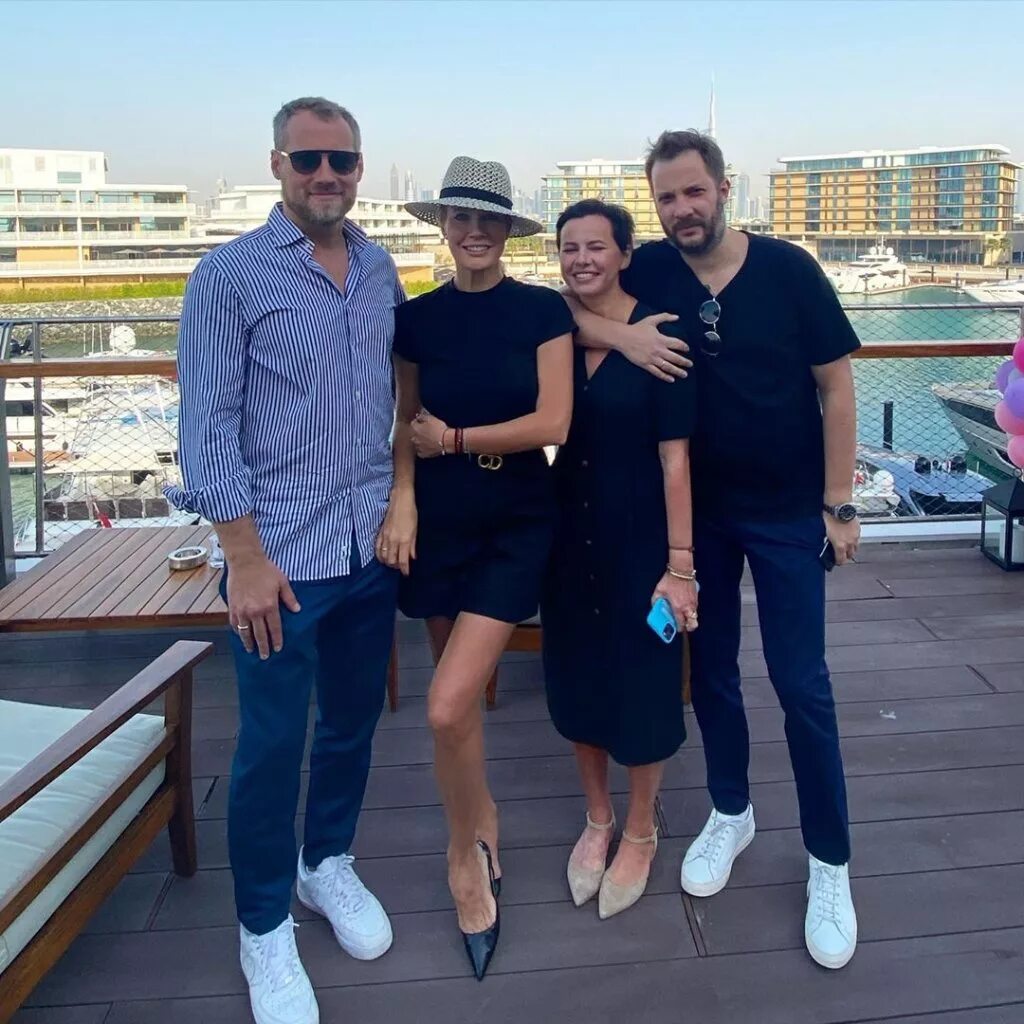 Асмик вайе рейтор (мелконян). Асмик вайе рейтор. Асмик вайе рейтор (мелконян). Асмик вайе рейтор. Асмик вайе рейтор звезды сошлись.