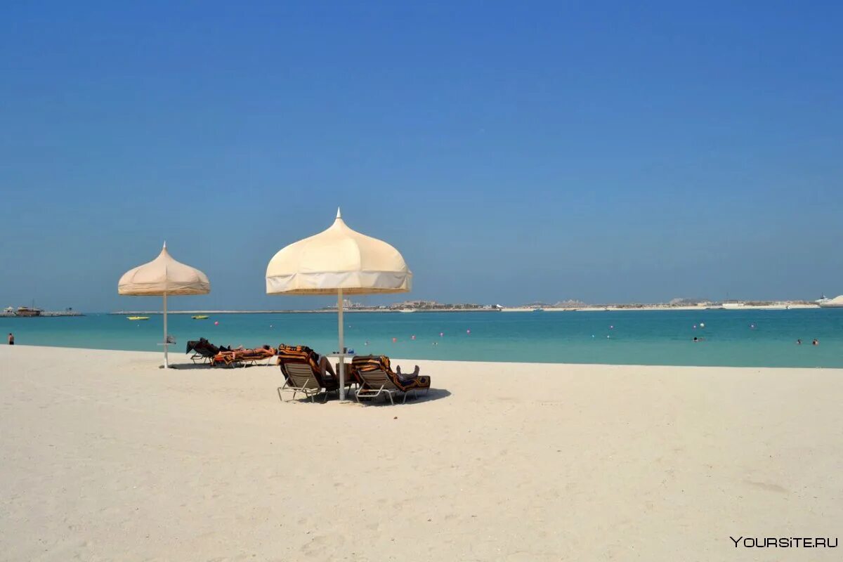 Пляж аль суфух. Пляж Аль Суфух Дубай. Пляж Аль Мамзар в Дубае. Пляж Аль Корниш Шарджа. Аль Мамзар пляж Шарджа.