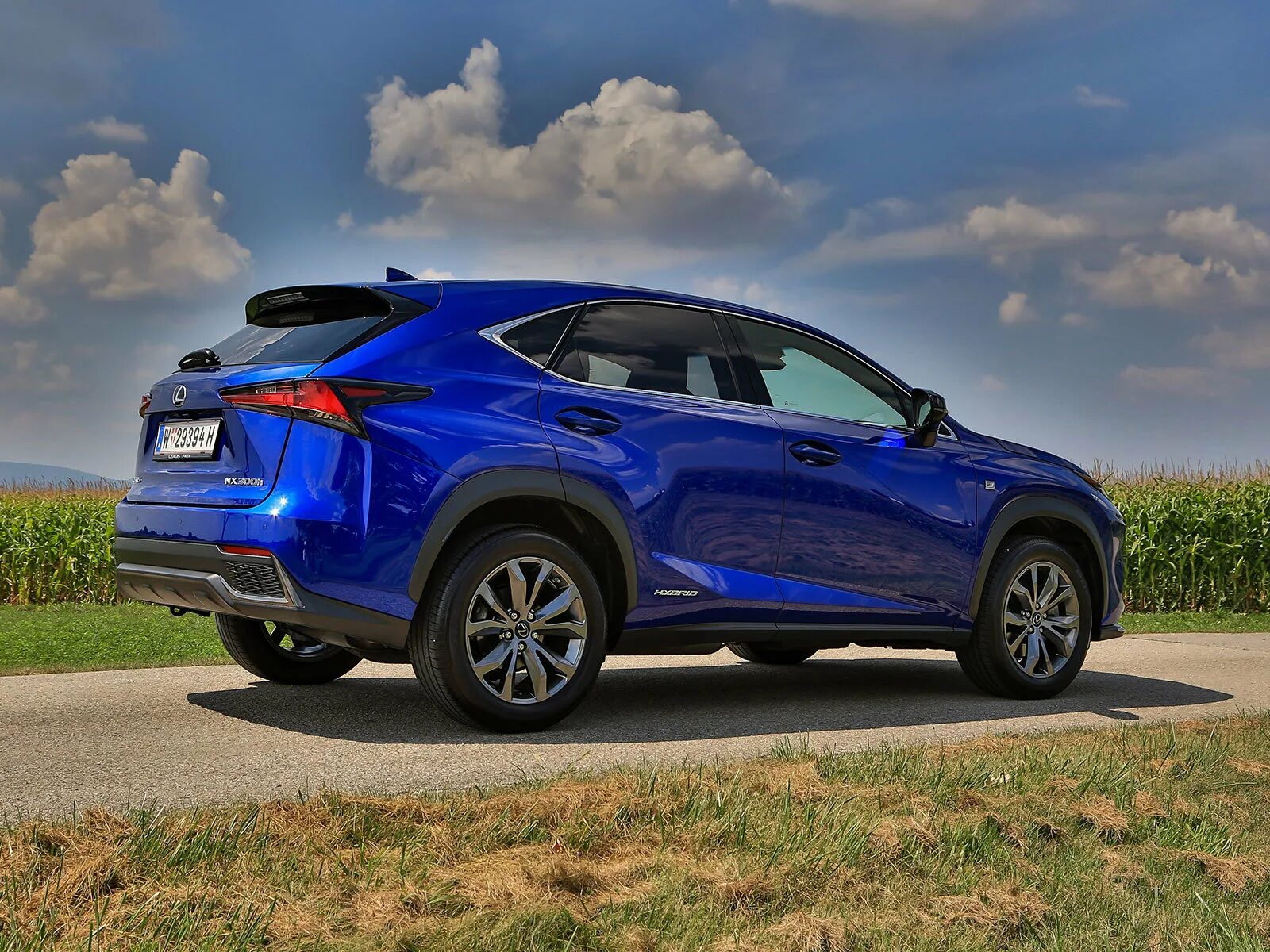 Лексус nx300. Nx300h 2020. Lexus NX 300. NX 300 F Sport Blue. Lexus nx 300h