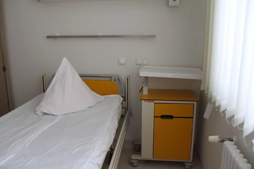 городская клиническая больница 52 москва палата. палата пульмонологии.