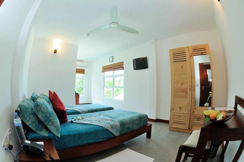 Endheri sunset dhangethi. Perla Dhangethi Guest House, Мальдивы, Ари Атолл. Arianna Dhangethi отель. Perla Dhangethi (Dhangethi, South ari Atoll). В Hotel Endheri Sunset Dhangethi 3.