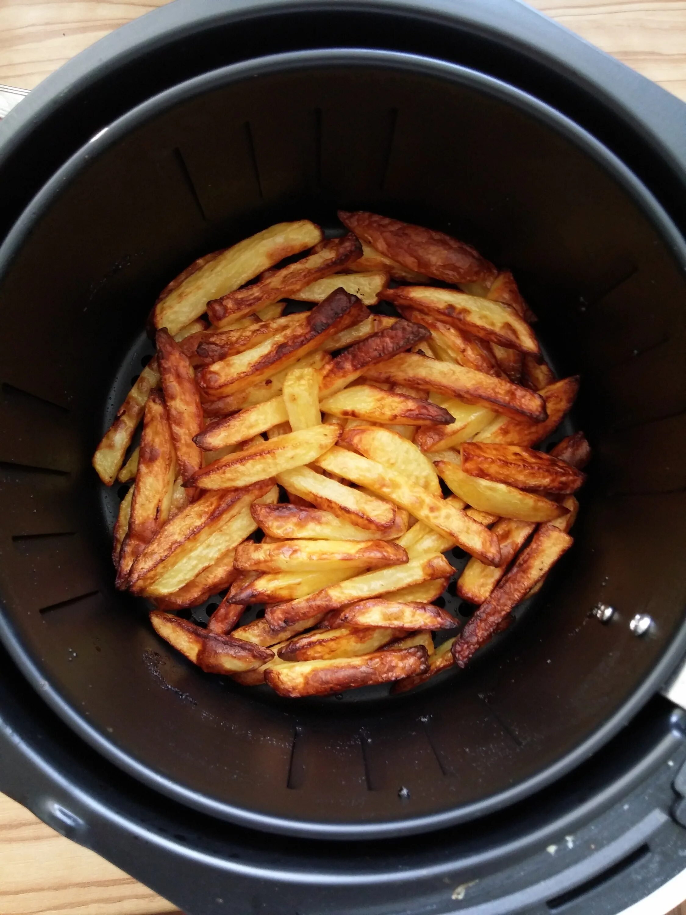 Картошка в аэрогриле. Блюда приготовленные в аэрогриле. Печёный картофель в аэрогриле. Как запекать в аэрогриле