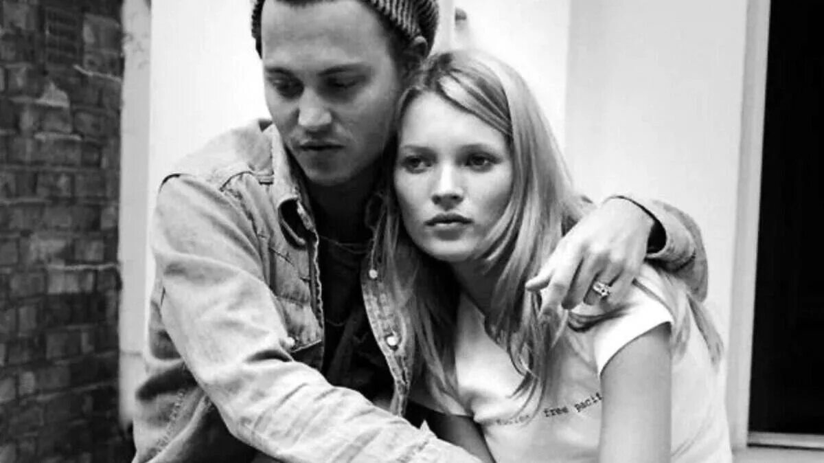 Кейт мосс депп. Kate moss and johnny depp. джонни депп и кейт мосс фотосессия. kate moss johnny depp 90s. кейт и джонни.