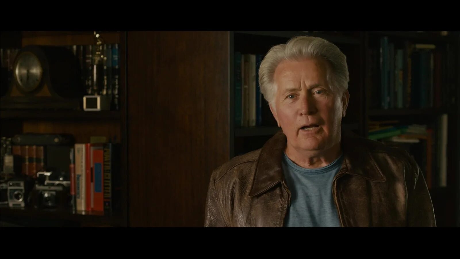 Light seeking. Seeking a friend for the end of the world. seeking a friend for the end of the world (2012).
