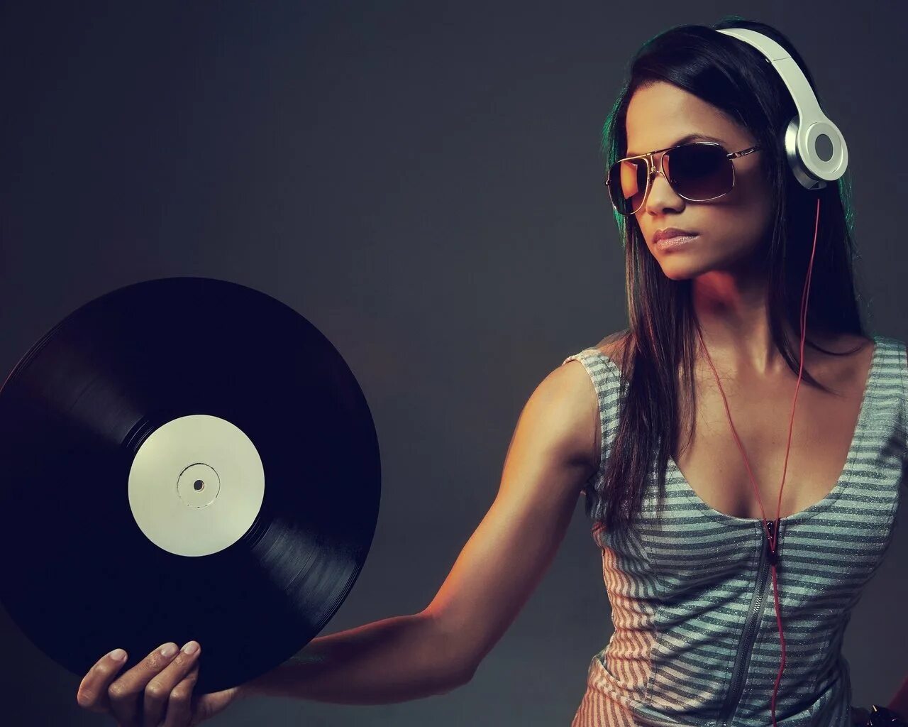 Музыка 2000х популярные хиты. Хиты 2000-х. Треки 2000-х. Сборники 2000-х. Супер дискотека 2000х.