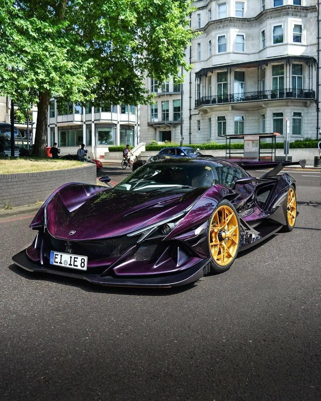 Фотки самой крутой. Ламборгини мурселаго lp750. Lamborghini murcielago 2020. Ламборгини венено 2013. Ламборгини и кенигсегг.